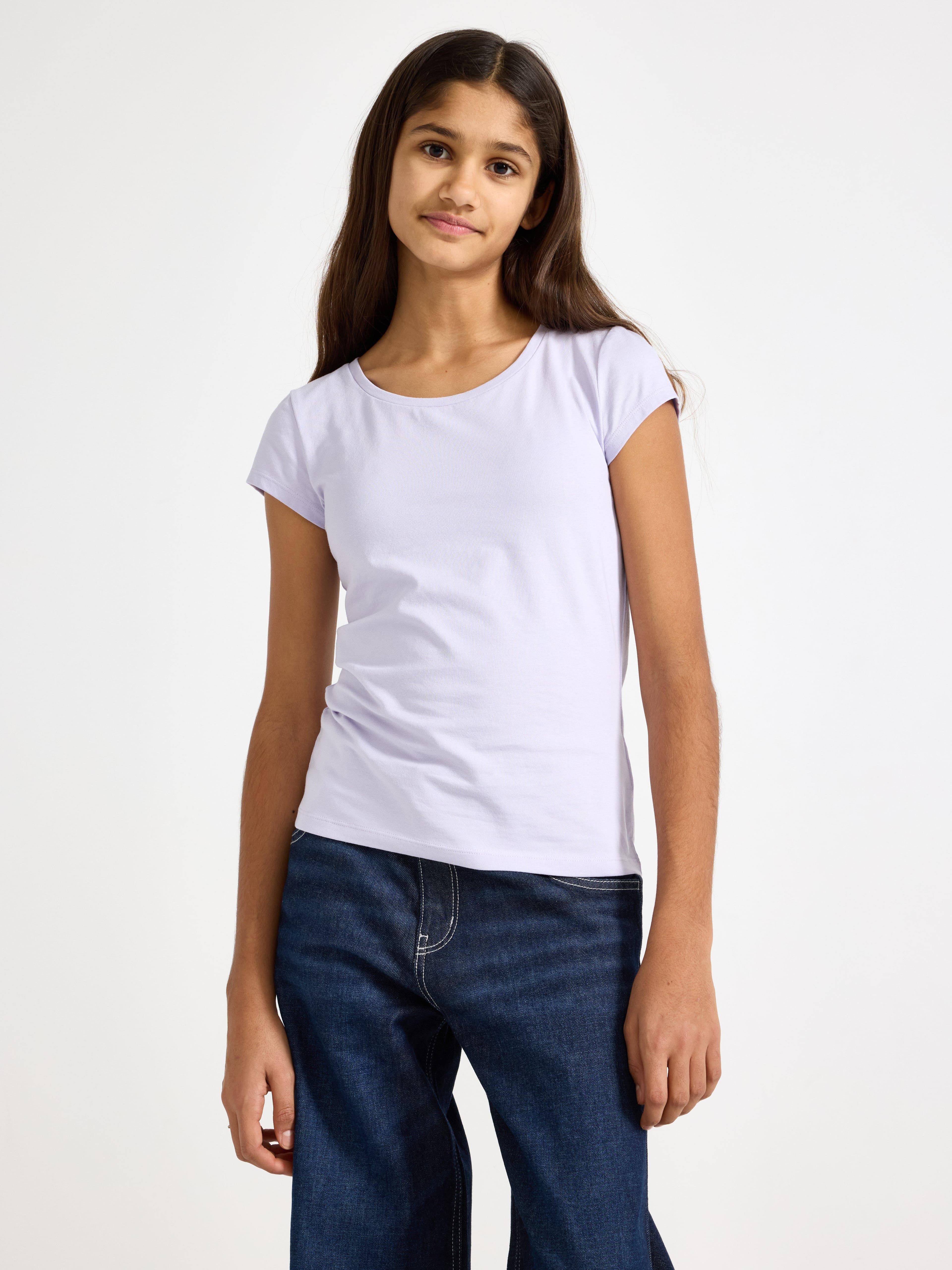 Paita jossa lyhyet hihat