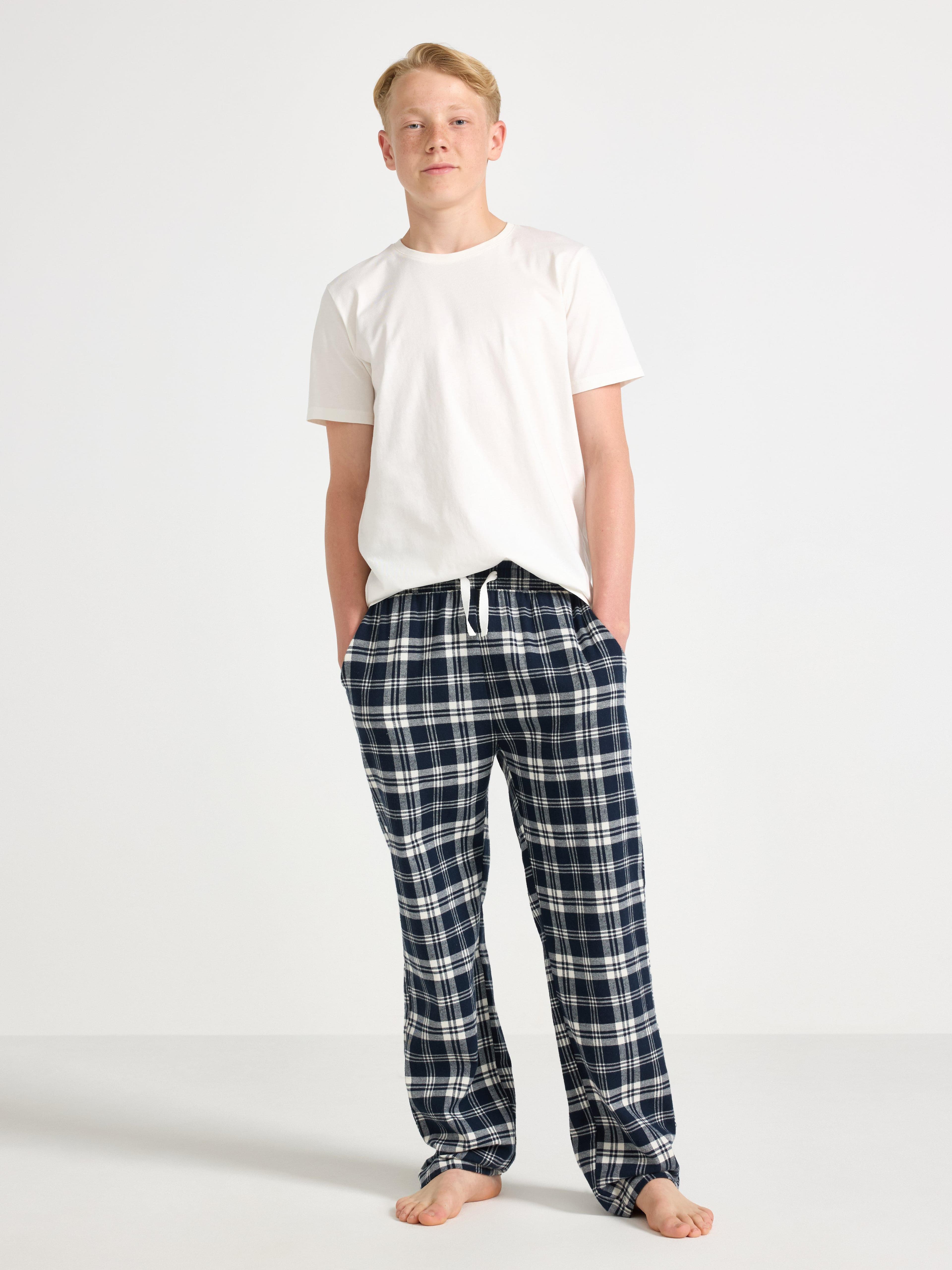Pyjamahousut, flanellia