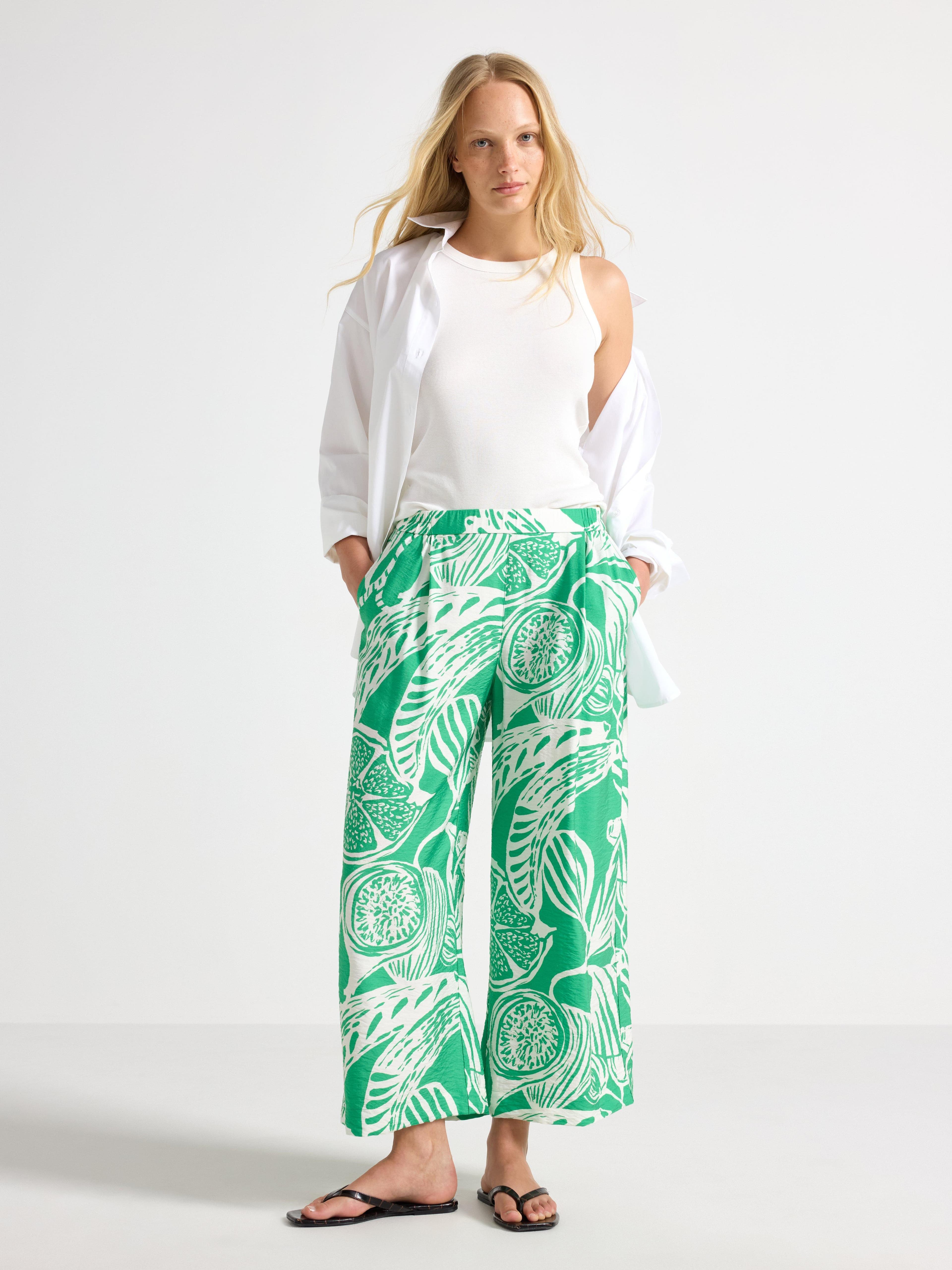 WIDE vajaamittaiset housut -50%