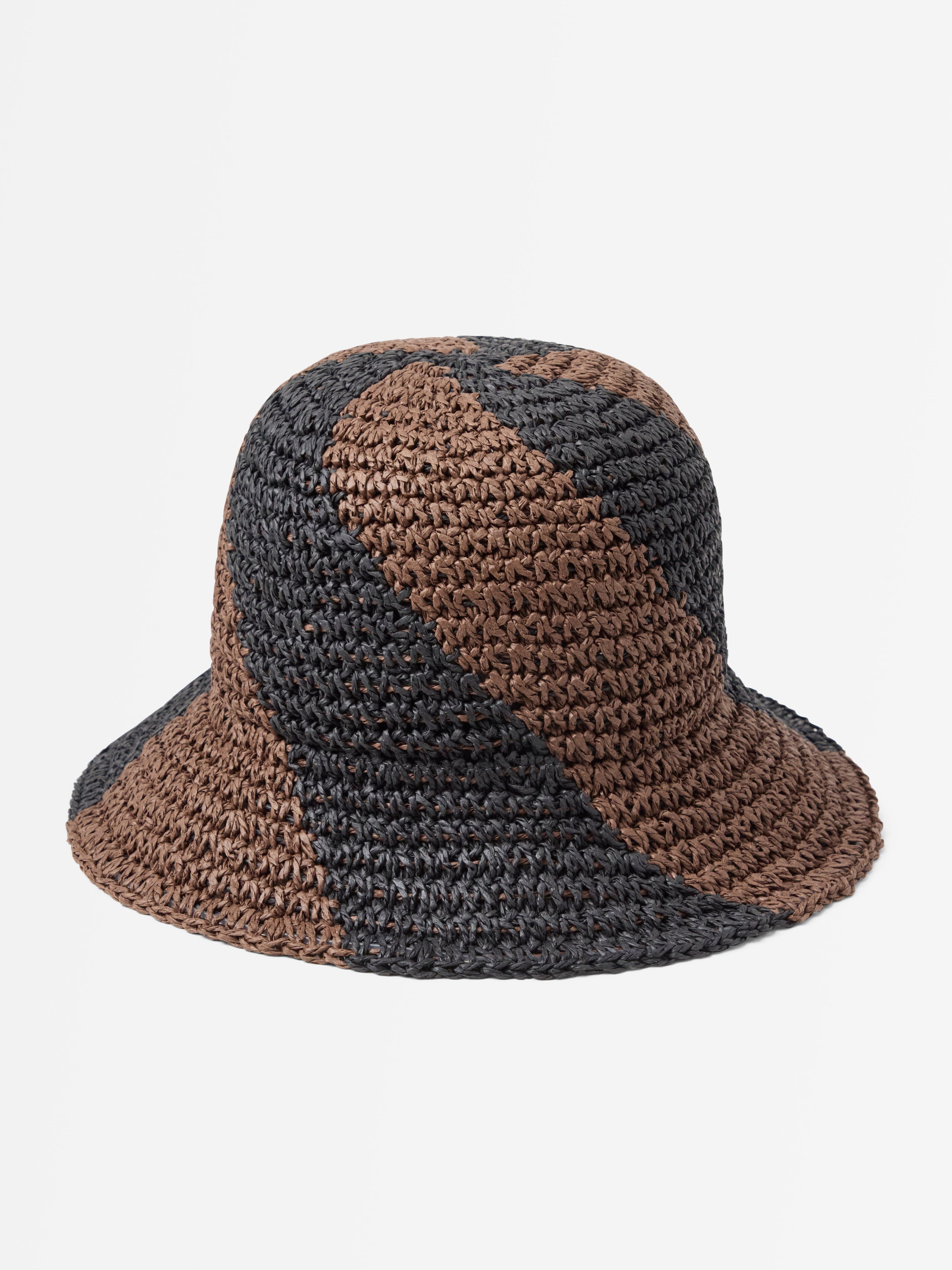 Bucket-hattu