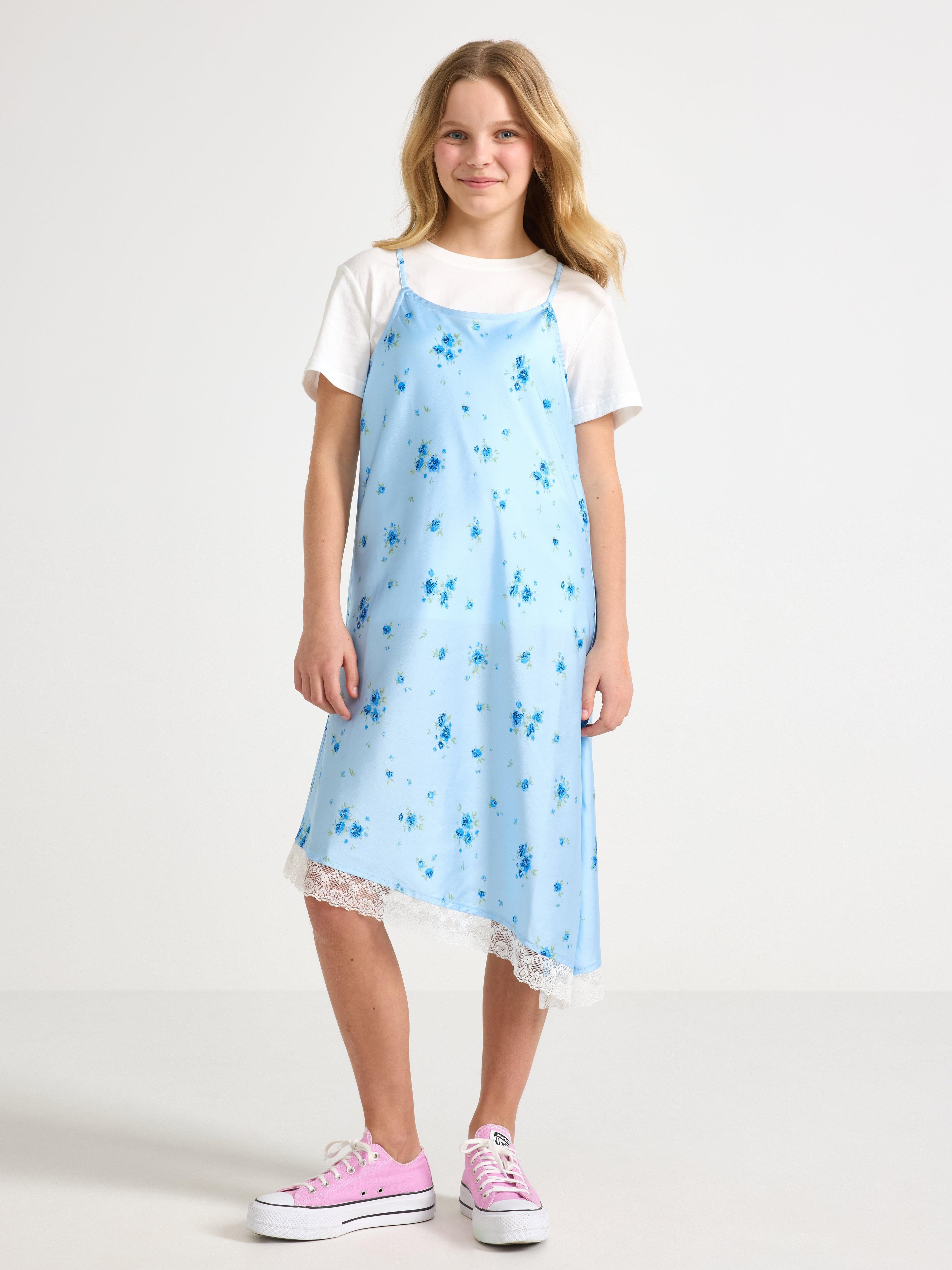 Setti - Mekko ja T-paita