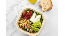 Feta-punajuurifalafel -salaatti (L)