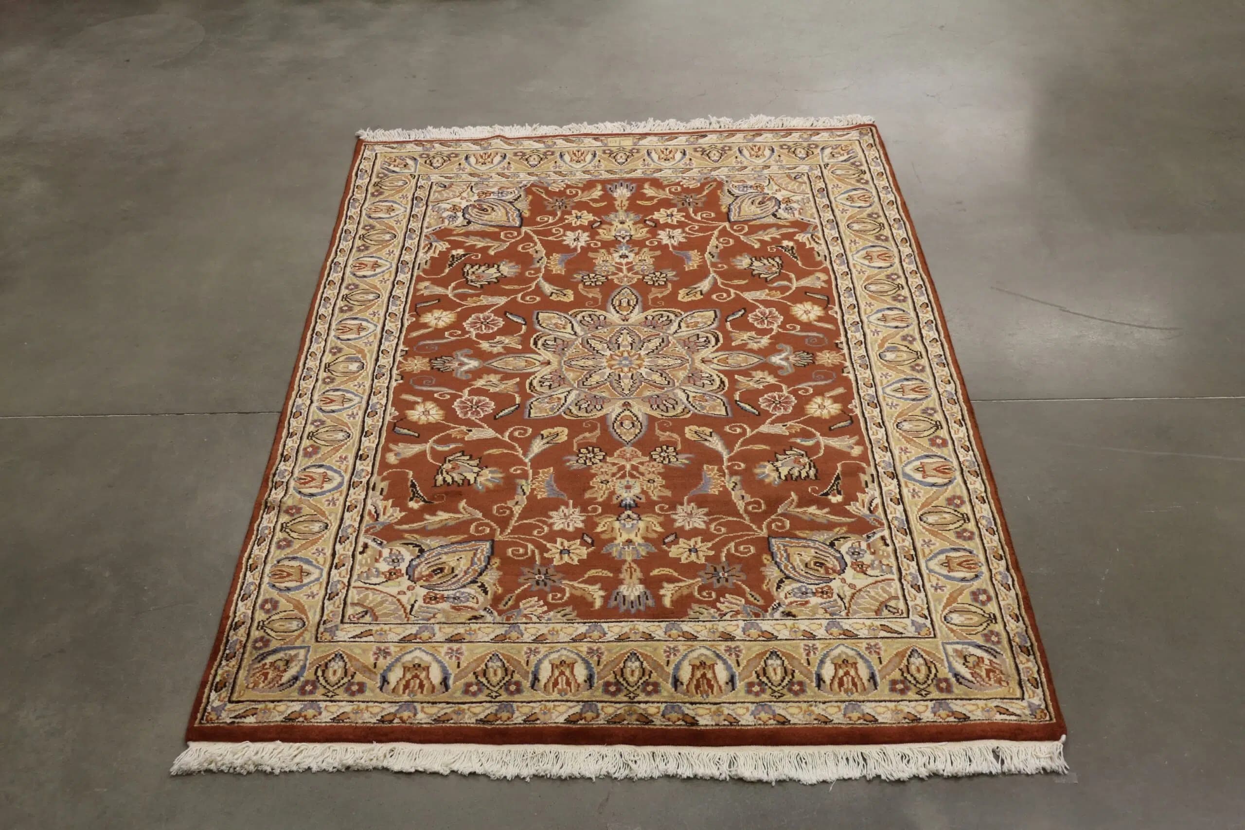 Pakistan 122 X 178 cm