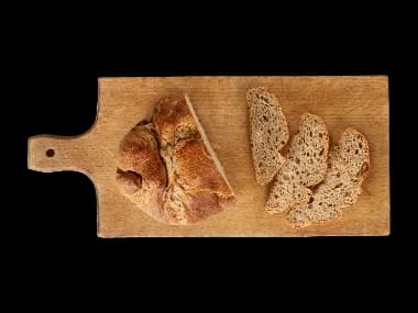 DELUXE Tumma artesaanileipä