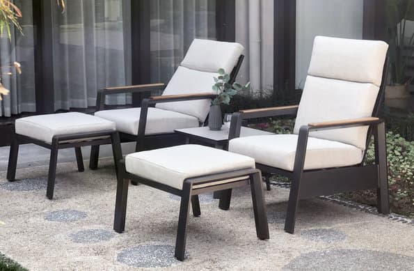 Loungeryhmä Eglo Living Majiagou, sis. 2 nojatuolia, 2 rahia ja sivupöydän, musta/beige/puu