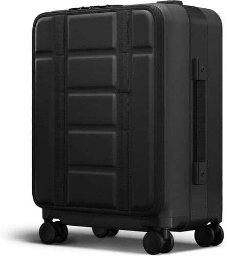 Db The Ramverk Pro Front-Access Cabin Luggage -matkalaukku, 55 cm, black out