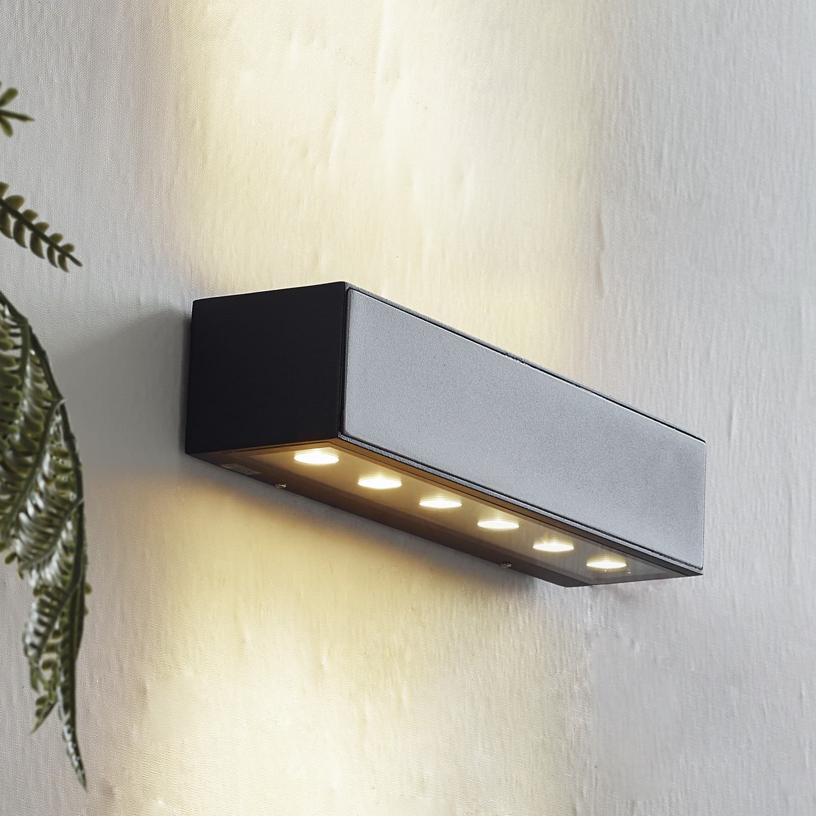 Selim LED-ulkoseinävalaisin, pituus 30 cm, musta – Lucande - Moderni - Alumiini - Kulmikas