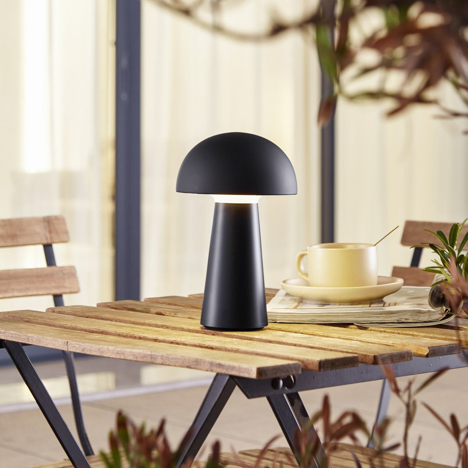 Zyre LED Portable Pöytävalaisin IP44 Black - Lindby - Olohuone - Varjostimella