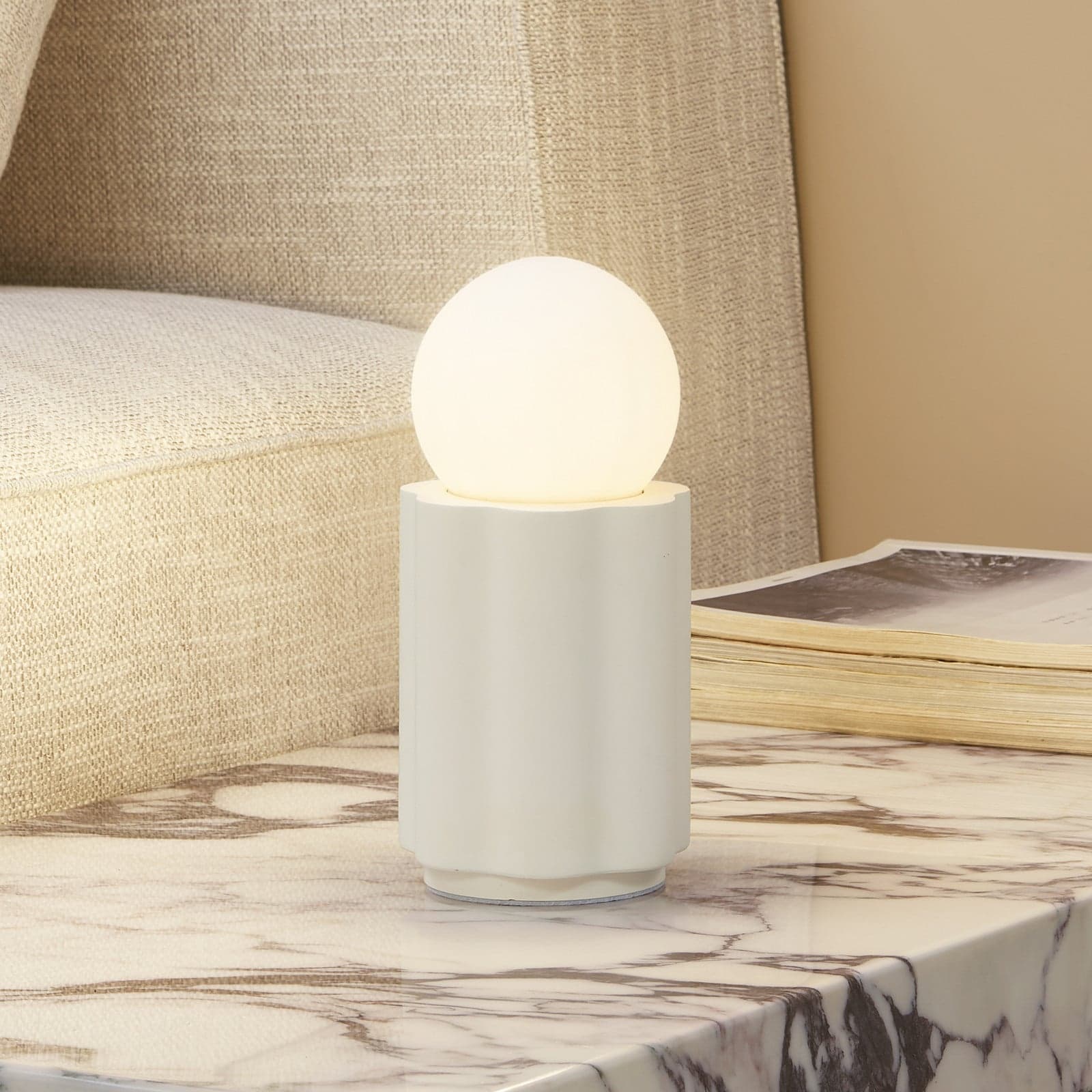 Nielson pöytävalaisin korkeus varjostin 8,5 cm beige kipsi Lindby - Olohuone - Moderni - Kipsi / savi - Yksilamppuinen -73%