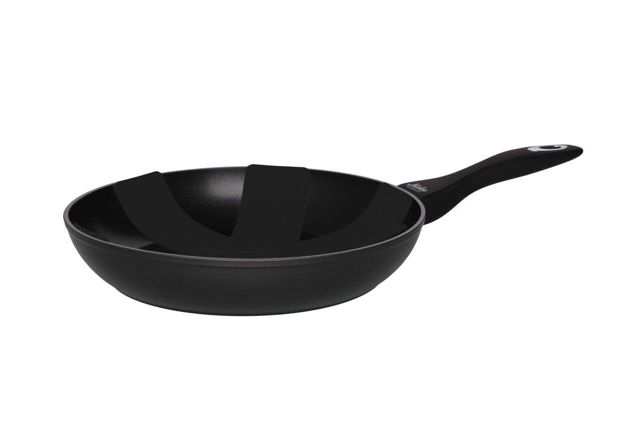 Teräspannu 28 cm