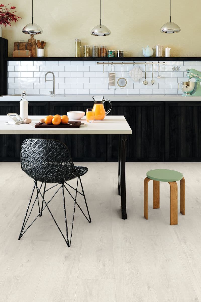 Laminaatti Karelia Vitality Deluxe, White Oiled Oak DEV00304, 4-sivuviiste